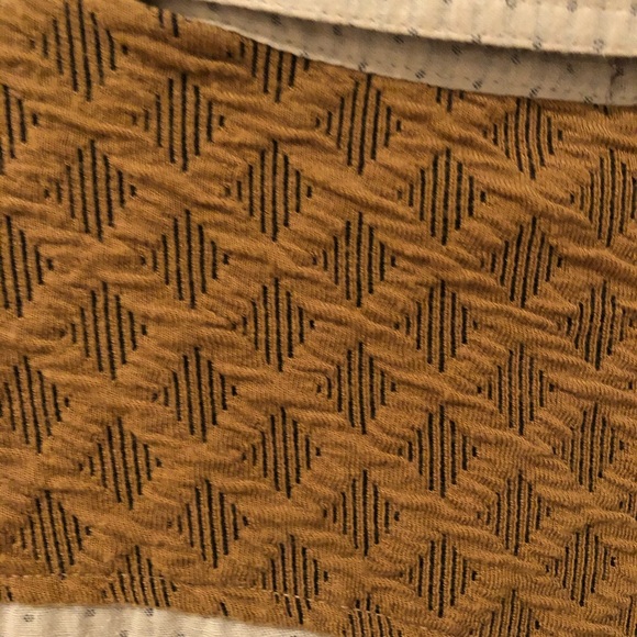 Brand new Buckle Shirt - Picture 5 of 6